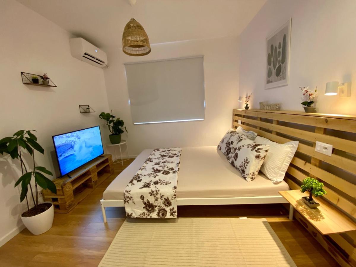 Lucas Central Oasis Studios Τίρανα Εξωτερικό φωτογραφία