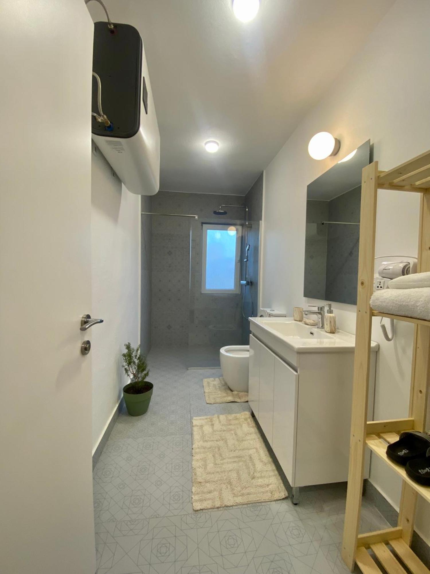 Lucas Central Oasis Studios Τίρανα Εξωτερικό φωτογραφία
