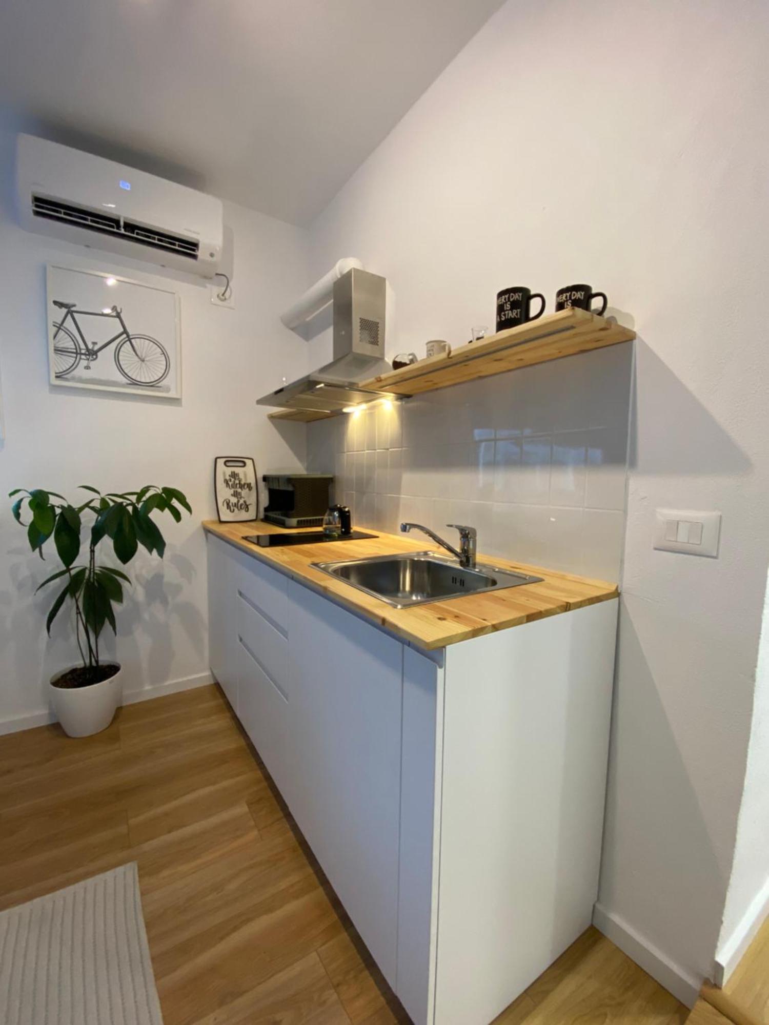 Lucas Central Oasis Studios Τίρανα Εξωτερικό φωτογραφία